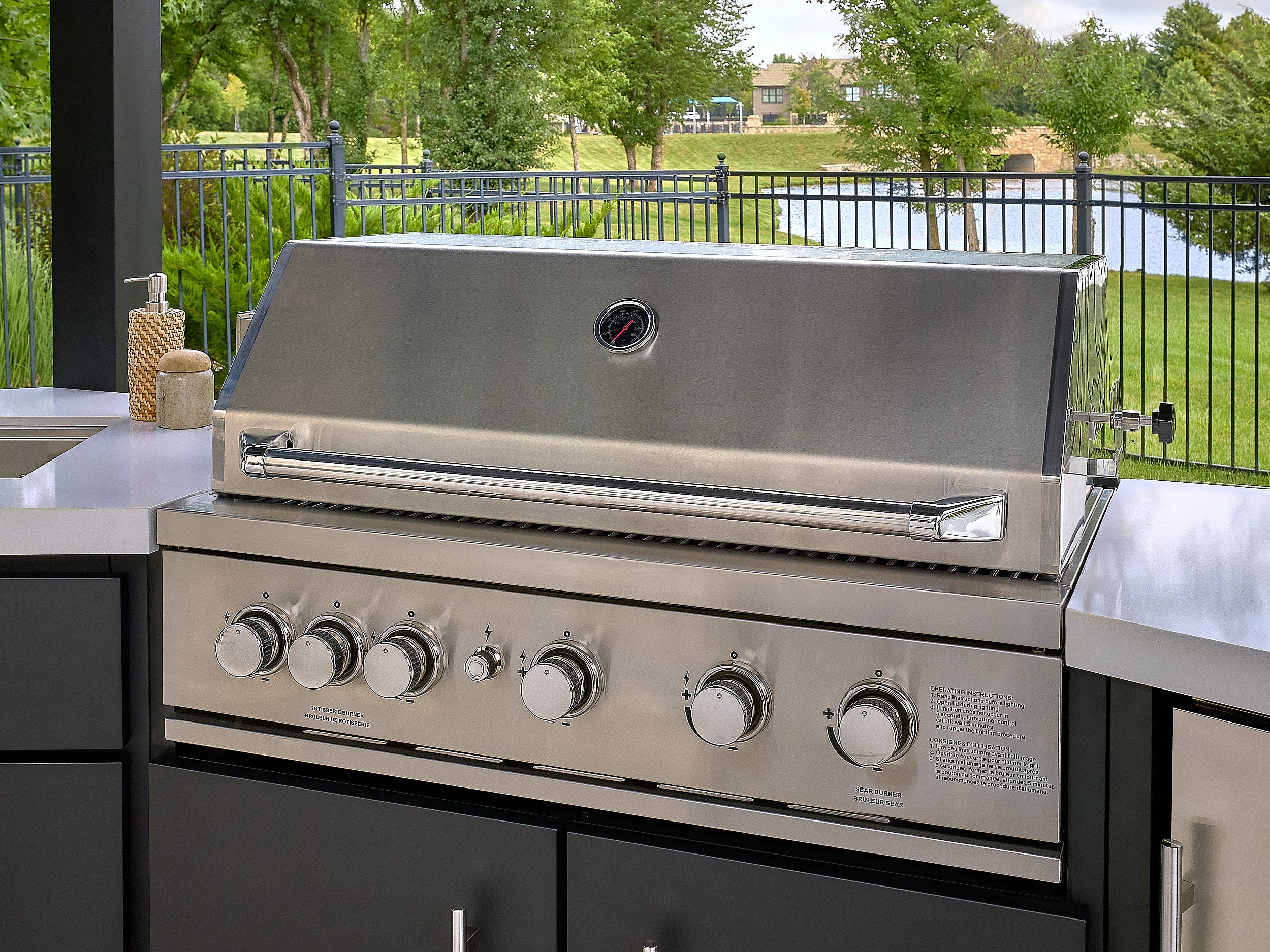 Edgemont Cove | Curved Outdoor Kitchen with Built-In Grill, Griddle & Pizza Oven - Image 4