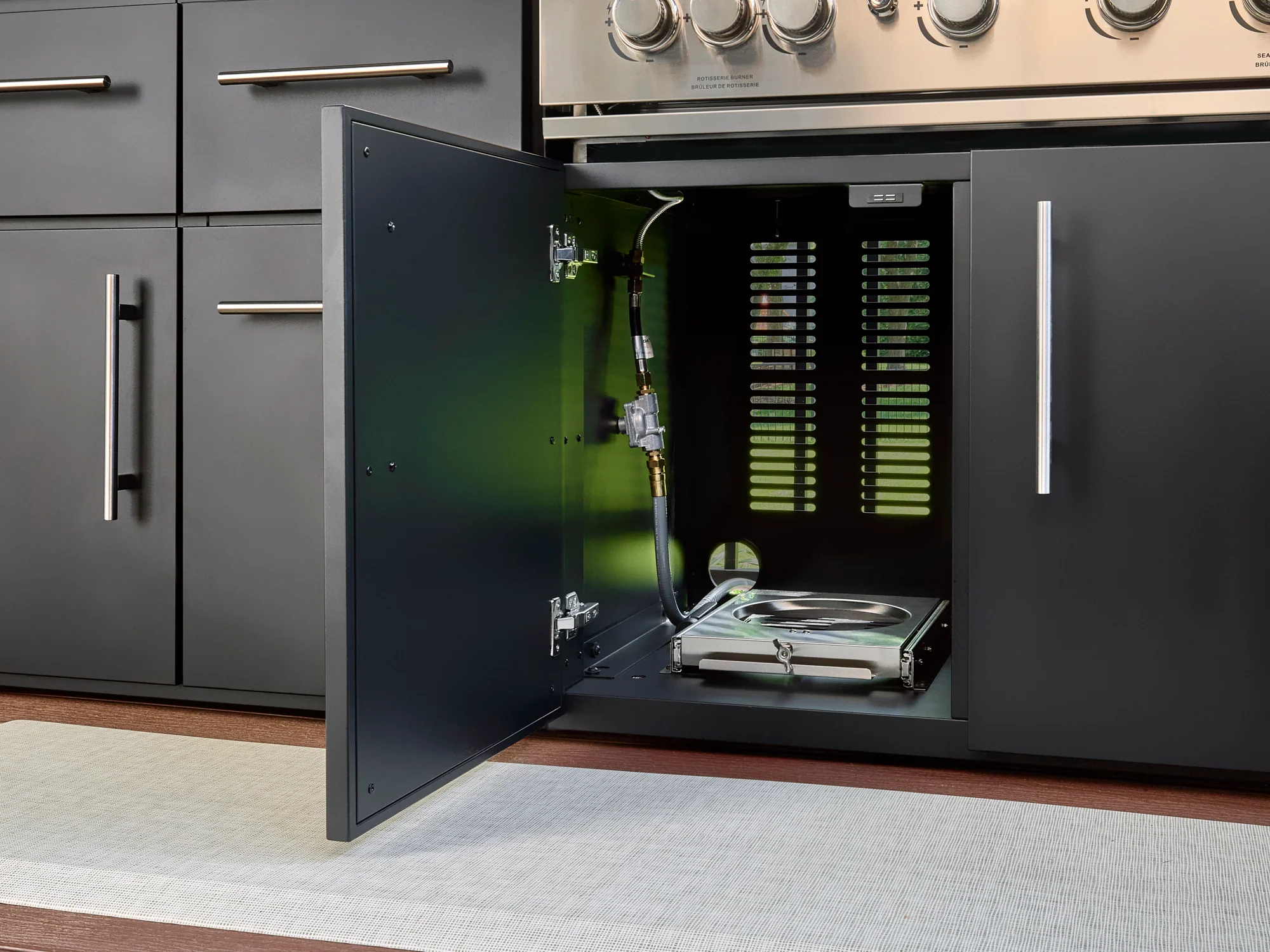 Lancaster | Covered Linear Outdoor Kitchen with Built-In Grill - Image 15