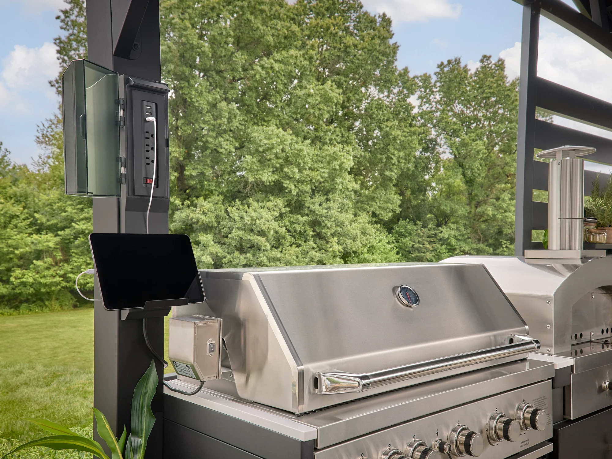 Langston | Covered Walk-In Outdoor Kitchen with Built-In Grill & Pizza Oven - Image 25